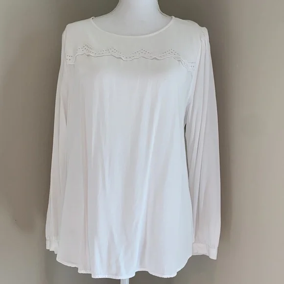 LOFT | Eyelet Cutout Back Blouse Top | White | X-Large - Picture 2 of 8